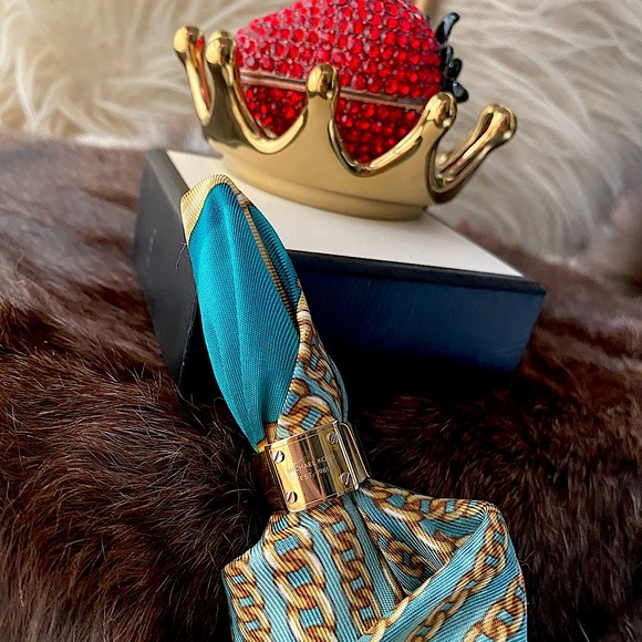 Michael Kors Jewelry - Michael Kors Cigar ring